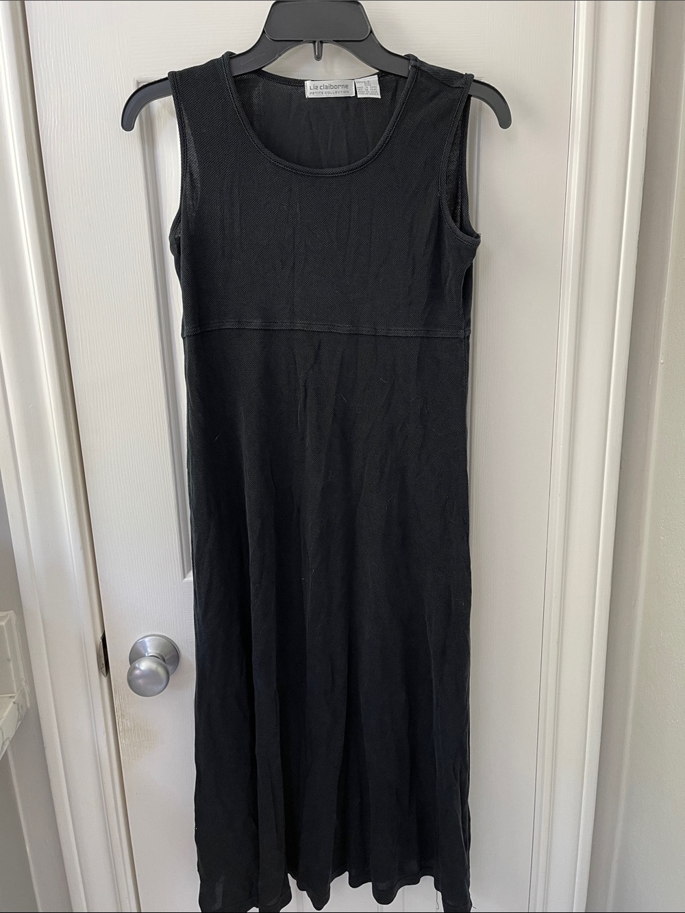 Liz Claiborne Black Sleeveless Maxi Mesh Dress with Scoop Neck
